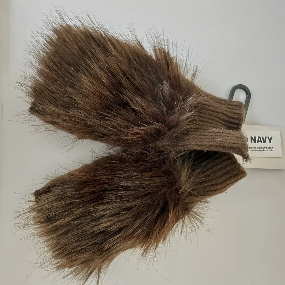 Old Navy Cozy Faux Fur Gloves Earmuffs Women's Lot 4 Winter Gift Set Soft Plush